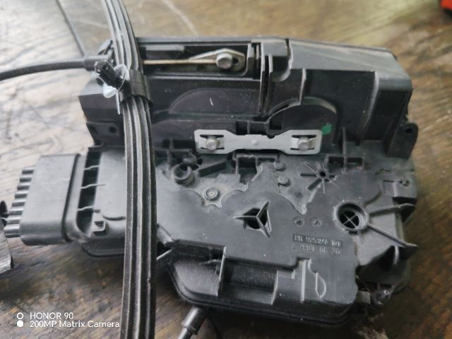 bontott FORD TRANSIT Jobb Tolóajtó Zárszerkezet