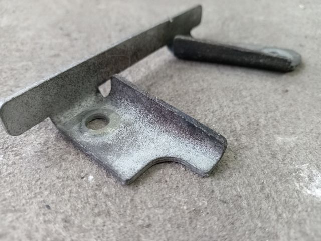 bontott FORD TRANSIT Jobb Tolóajtó Zárszerkezet