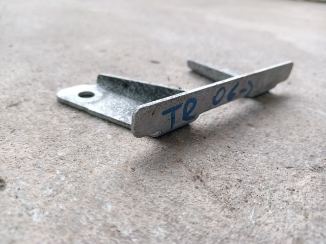 bontott FORD TRANSIT Jobb Tolóajtó Zárszerkezet