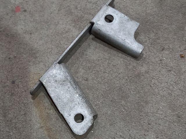 bontott FORD TRANSIT Jobb Tolóajtó Zárszerkezet