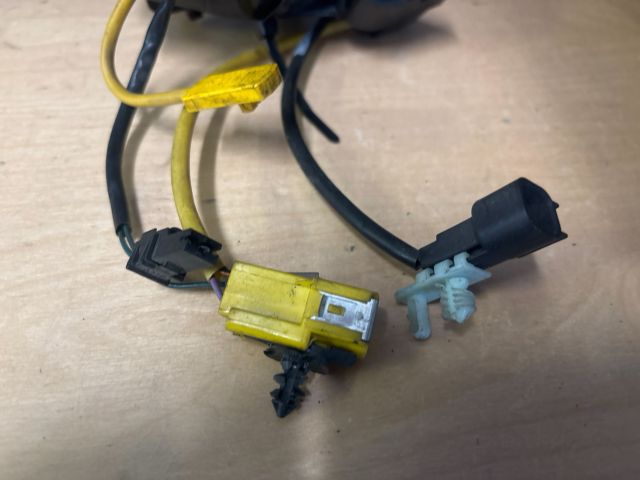 bontott FORD TRANSIT Légzsák Átvezető Szalagkábel