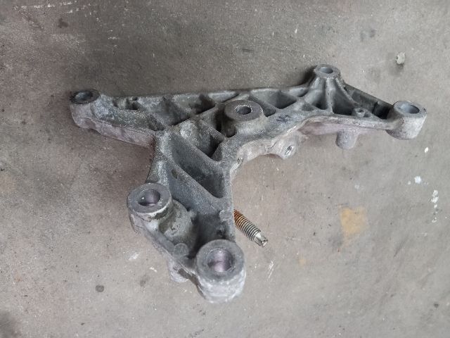 bontott FORD TRANSIT Motor Tartó Bak (Fém)