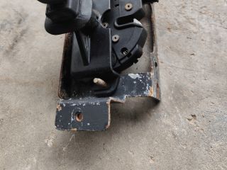 bontott FORD TRANSIT Motorháztető Zárszerkezet