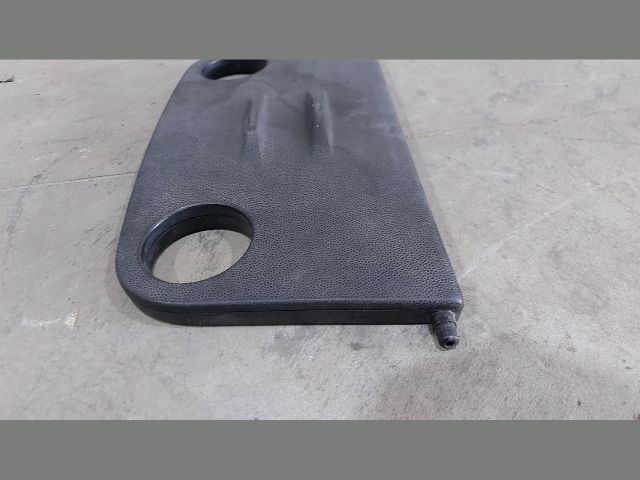 bontott FORD TRANSIT Pohártartó