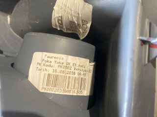 bontott FORD TRANSIT Pohártartó