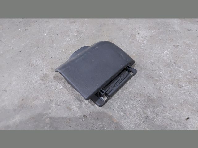 bontott FORD TRANSIT Pohártartó