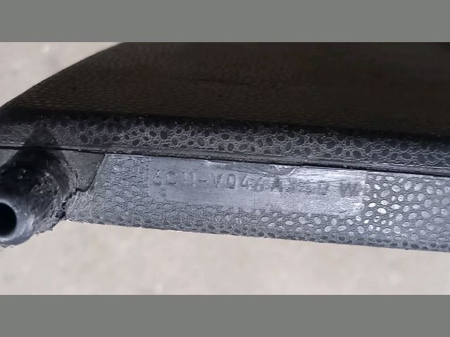 bontott FORD TRANSIT Pohártartó