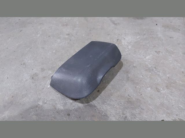 bontott FORD TRANSIT Pohártartó