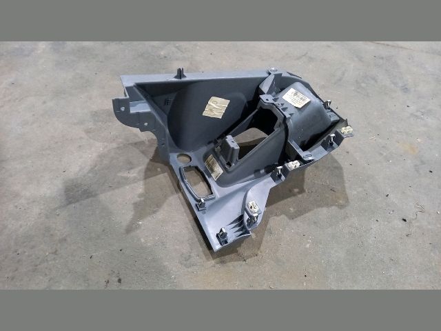 bontott FORD TRANSIT Pohártartó