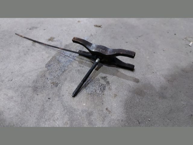 bontott FORD TRANSIT Porlasztó Lefogató