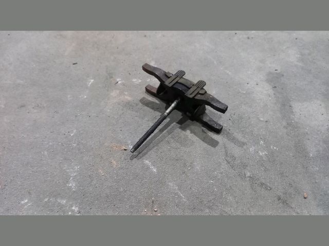 bontott FORD TRANSIT Porlasztó Lefogató