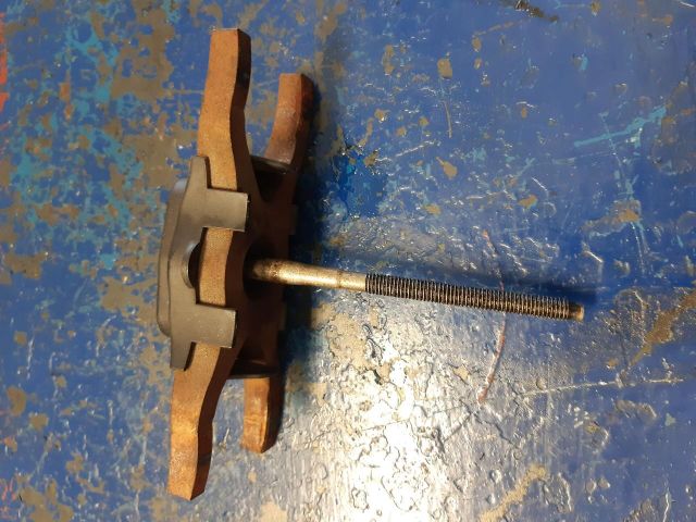 bontott FORD TRANSIT Porlasztó Lefogató