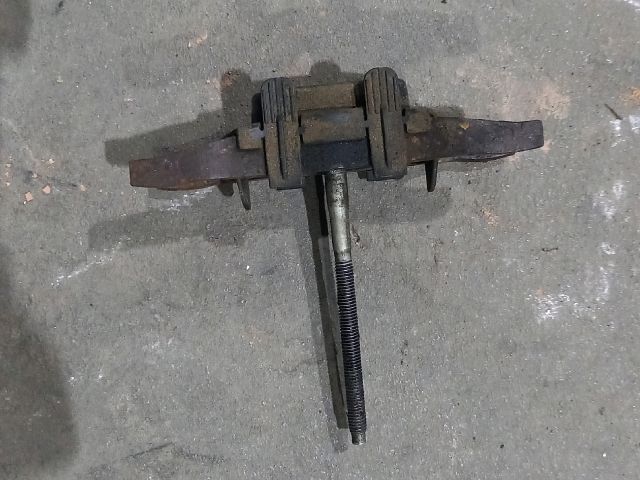 bontott FORD TRANSIT Porlasztó Lefogató