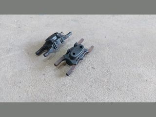 bontott FORD TRANSIT Porlasztó Lefogató