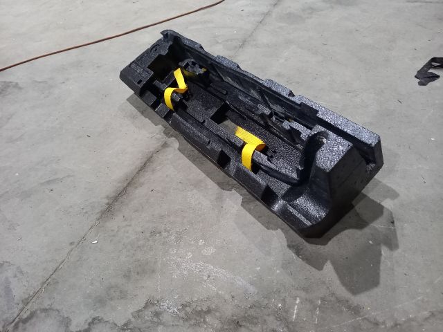 bontott FORD TRANSIT Pótkerék Szerszámtartó