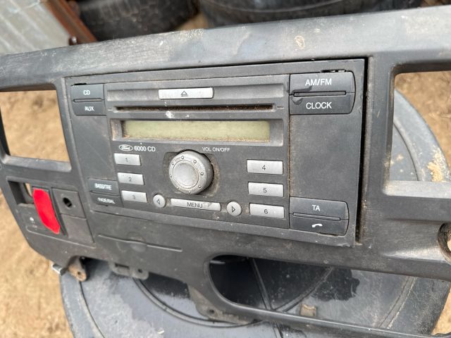 bontott FORD TRANSIT Rádió / CD Keret