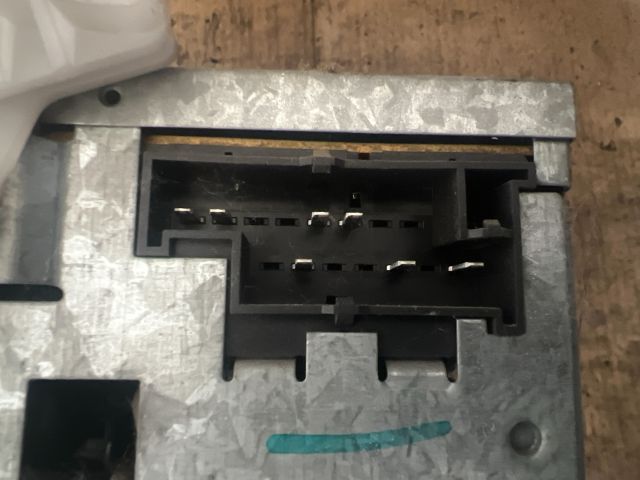 bontott FORD TRANSIT Rádió / CD