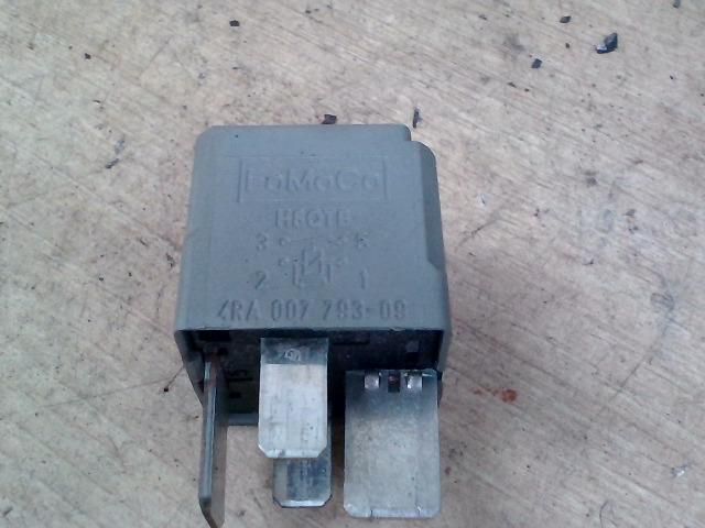 bontott FORD TRANSIT Relé