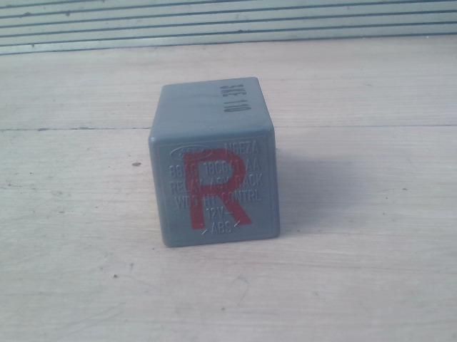 bontott FORD TRANSIT Relé