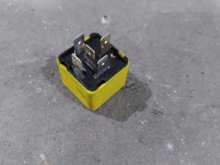 bontott FORD TRANSIT Relé