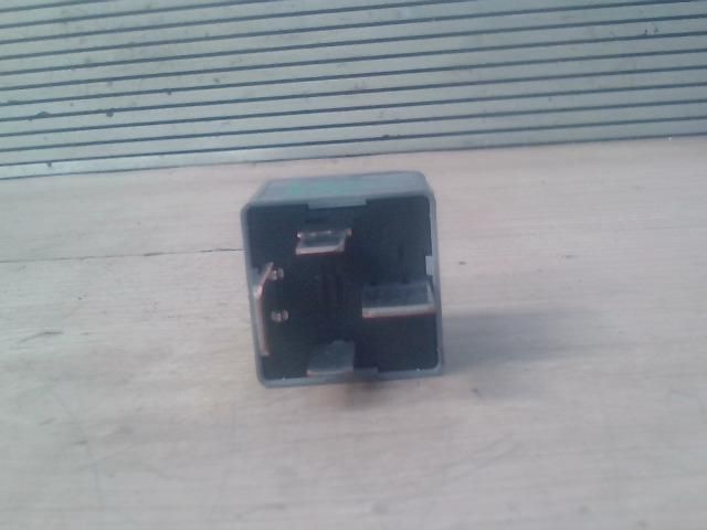 bontott FORD TRANSIT Relé