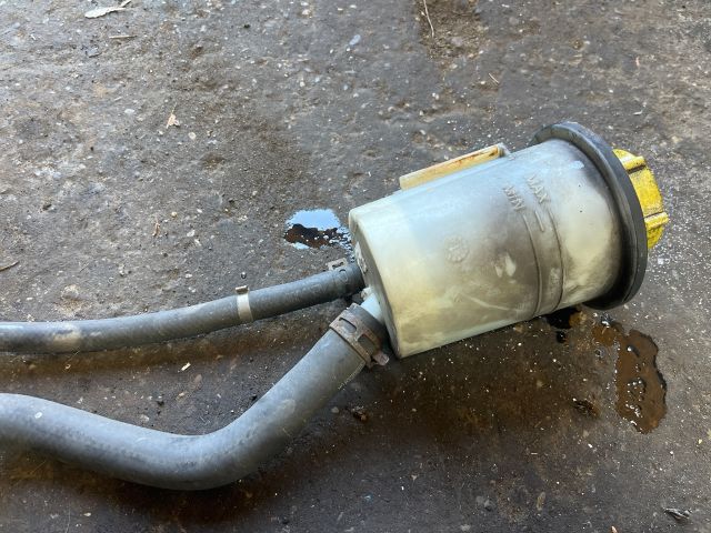 bontott FORD TRANSIT Szervóolaj Tartály