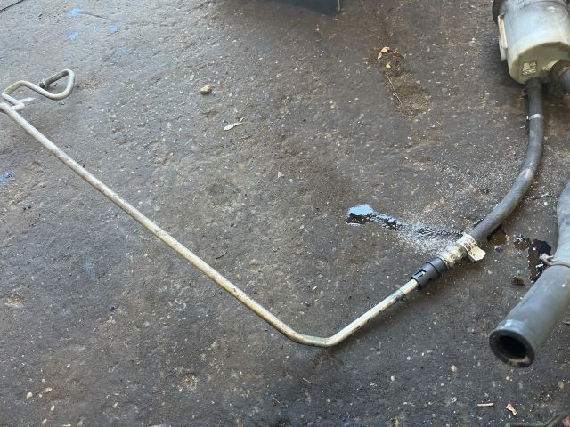 bontott FORD TRANSIT Szervóolaj Tartály