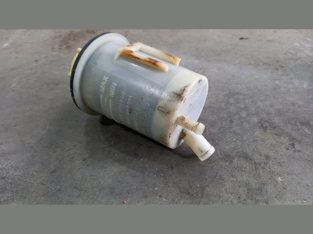 bontott FORD TRANSIT Szervóolaj Tartály