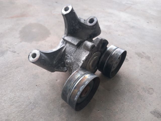 bontott FORD TRANSIT Szíjfeszítő Görgő