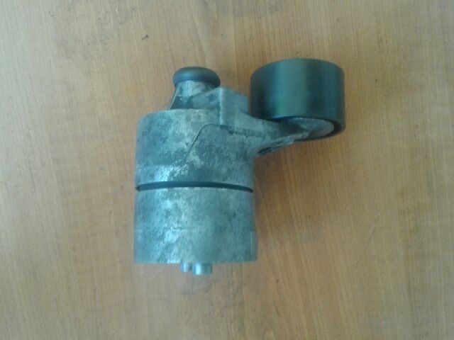 bontott FORD TRANSIT Szíjfeszítő Görgő