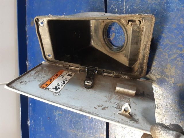 bontott FORD TRANSIT Tankajtó