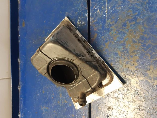 bontott FORD TRANSIT Tankajtó