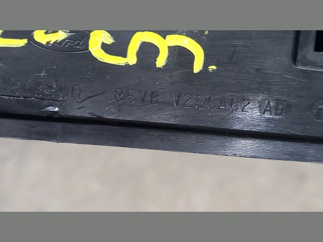 bontott FORD TRANSIT Tolóajtó Belső Kilincs