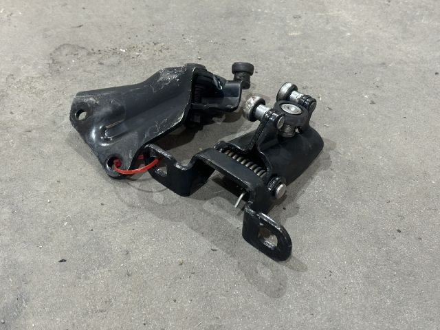 bontott FORD TRANSIT Tolóajtó Sín Görgő Szett