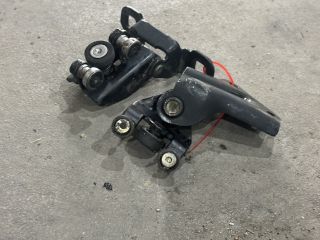 bontott FORD TRANSIT Tolóajtó Sín Görgő Szett