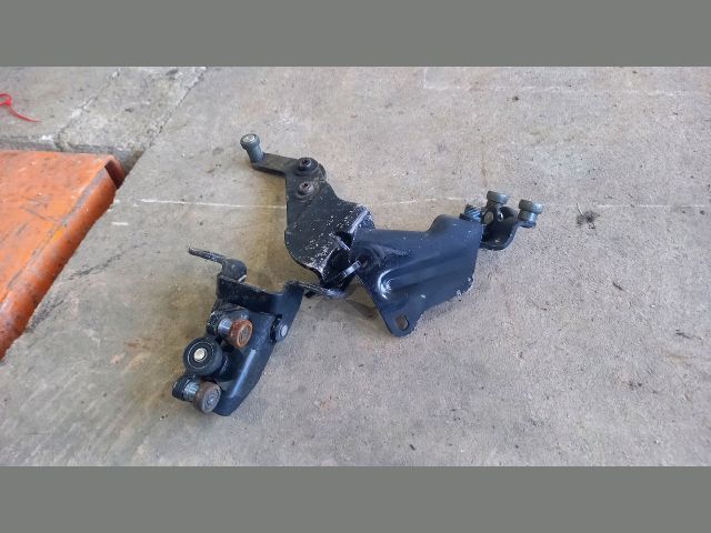 bontott FORD TRANSIT Tolóajtó Sín Görgő Szett