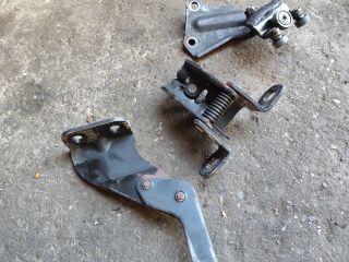 bontott FORD TRANSIT Tolóajtó Sín Görgő Szett