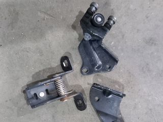 bontott FORD TRANSIT Tolóajtó Sín Görgő Szett