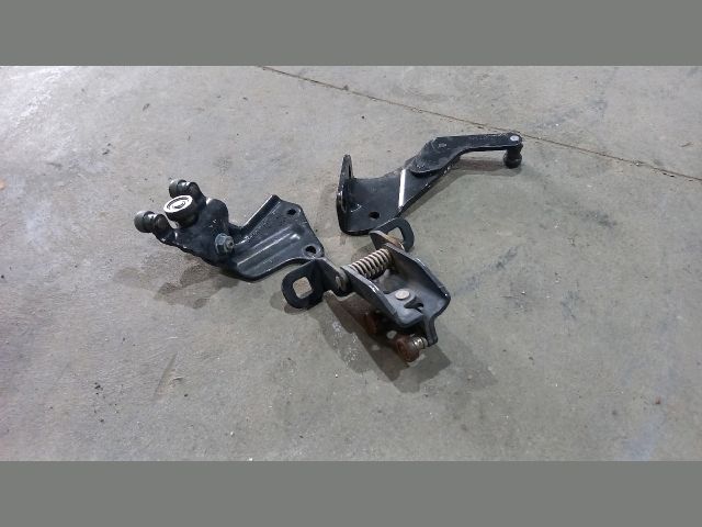 bontott FORD TRANSIT Tolóajtó Sín Görgő Szett