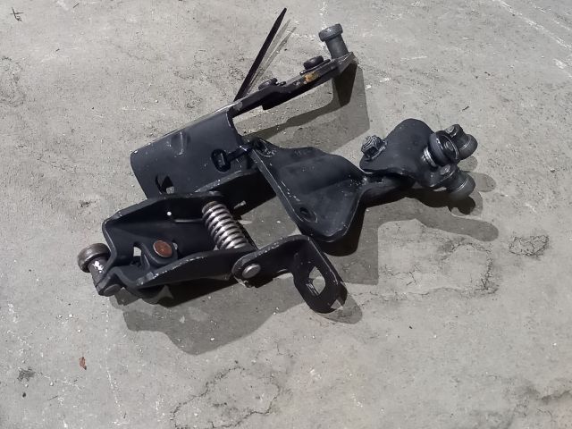 bontott FORD TRANSIT Tolóajtó Sín Görgő Szett