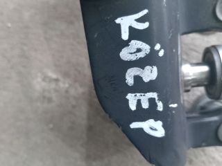 bontott FORD TRANSIT Tolóajtó Sín Görgő