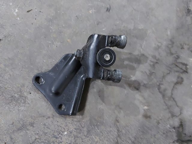 bontott FORD TRANSIT Tolóajtó Sín Görgő