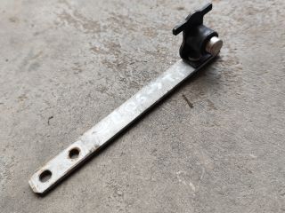 bontott FORD TRANSIT Tolóajtó Sín Görgő