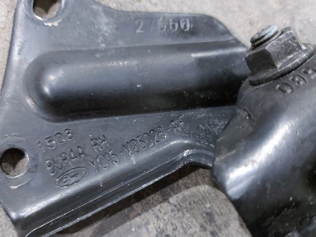 bontott FORD TRANSIT Tolóajtó Sín Görgő