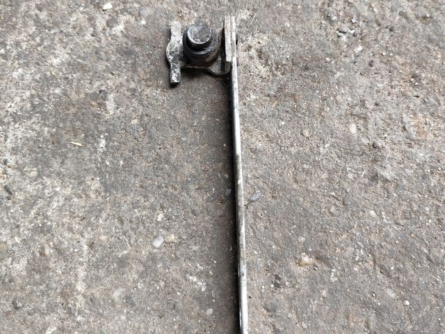 bontott FORD TRANSIT Tolóajtó Sín Görgő