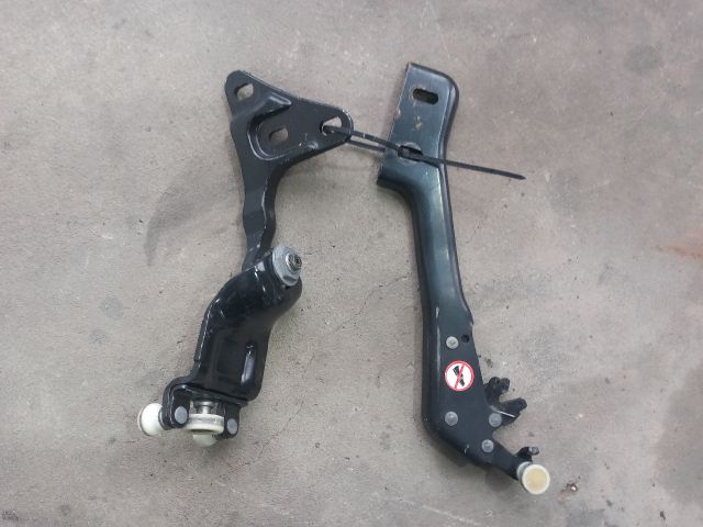 bontott FORD TRANSIT Tolóajtó Sín Görgő