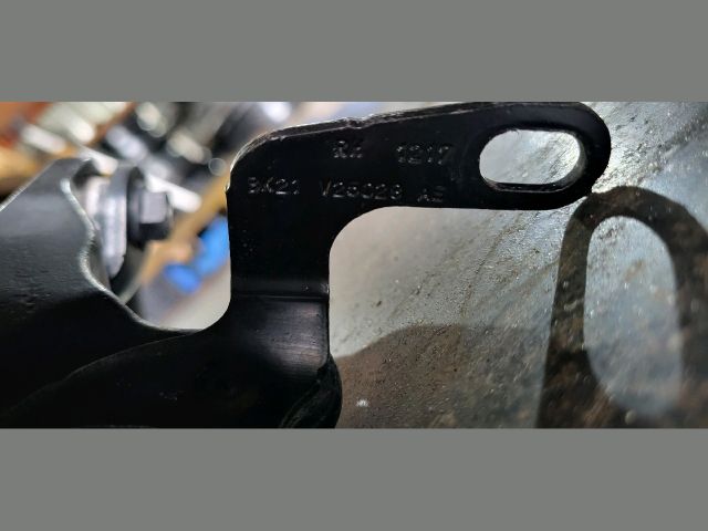 bontott FORD TRANSIT Tolóajtó Sín Görgő