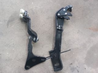 bontott FORD TRANSIT Tolóajtó Sín Görgő