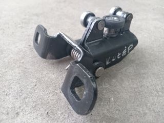 bontott FORD TRANSIT Tolóajtó Sín Görgő