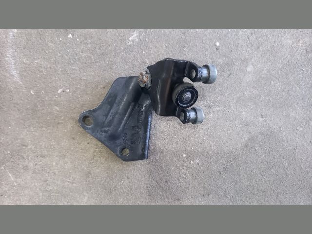 bontott FORD TRANSIT Tolóajtó Sín Görgő